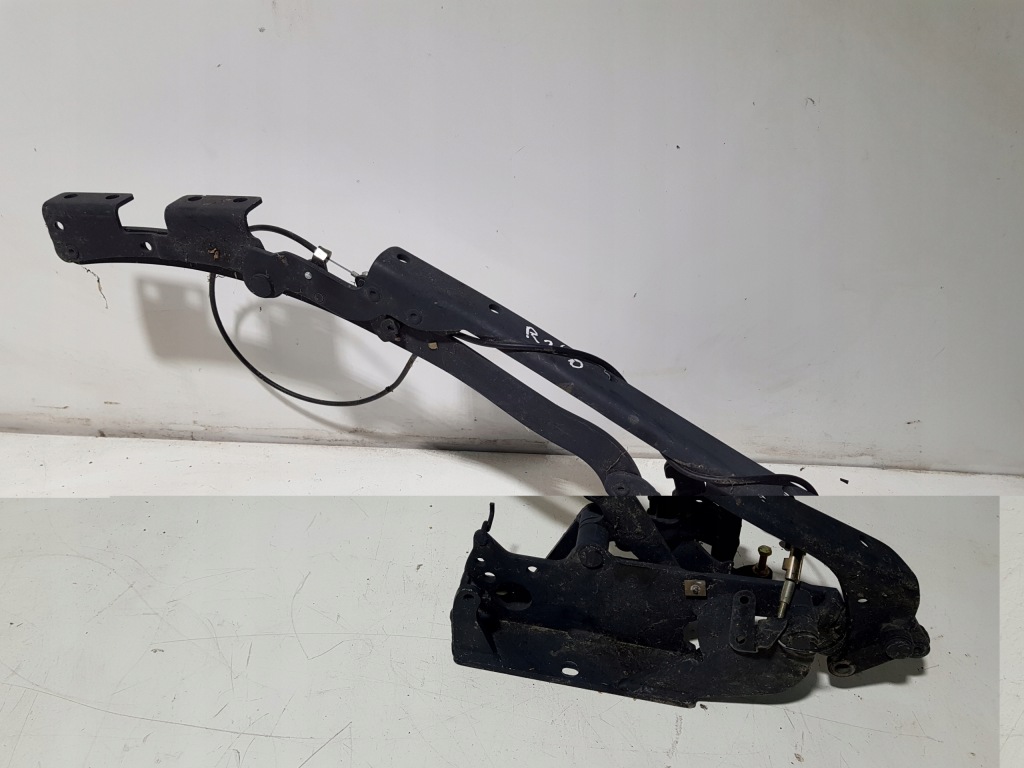 фото №1, Mercedes slk r170 петля крыша крышки