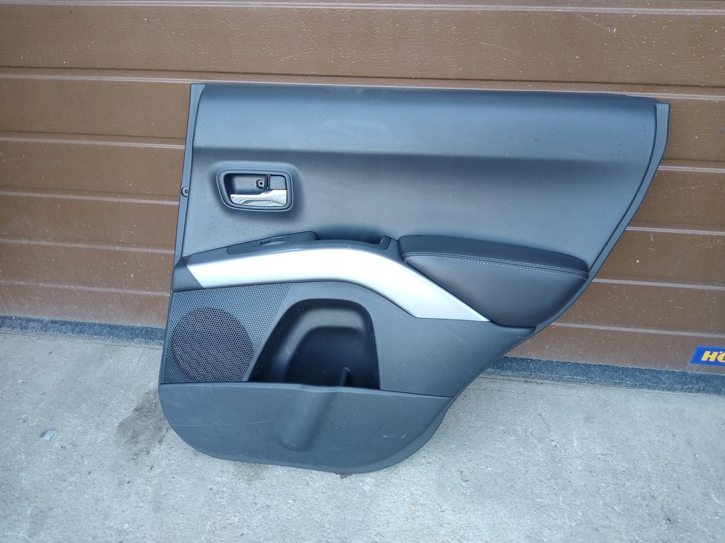 фото №5, Обшивка дверь правый задняя mitsubishi outlander 06-