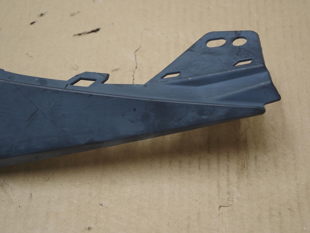 Молдинг накладка бампера верхний peugeot 3008 5008 ii рестайлинг  9836793177 новый Недорого