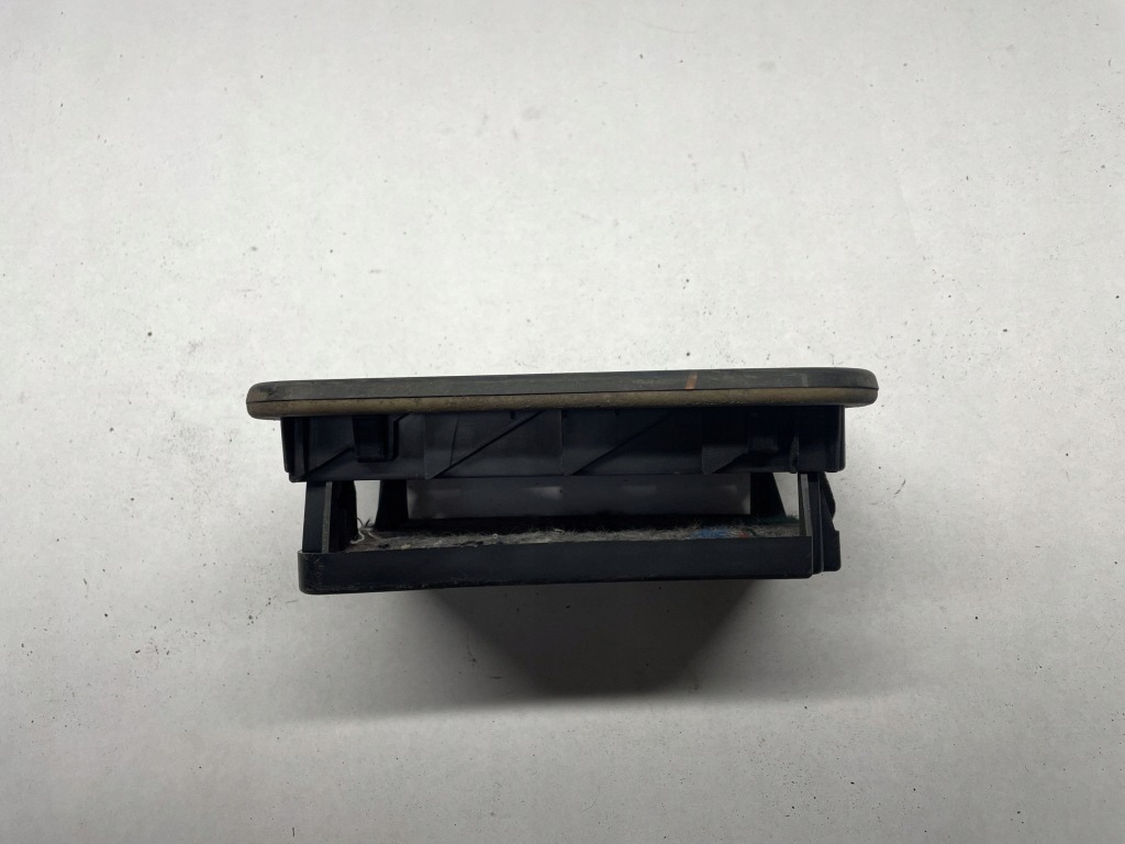 фото №4, Bmw 2 f46 решітка вентиляційна 2553863 2015