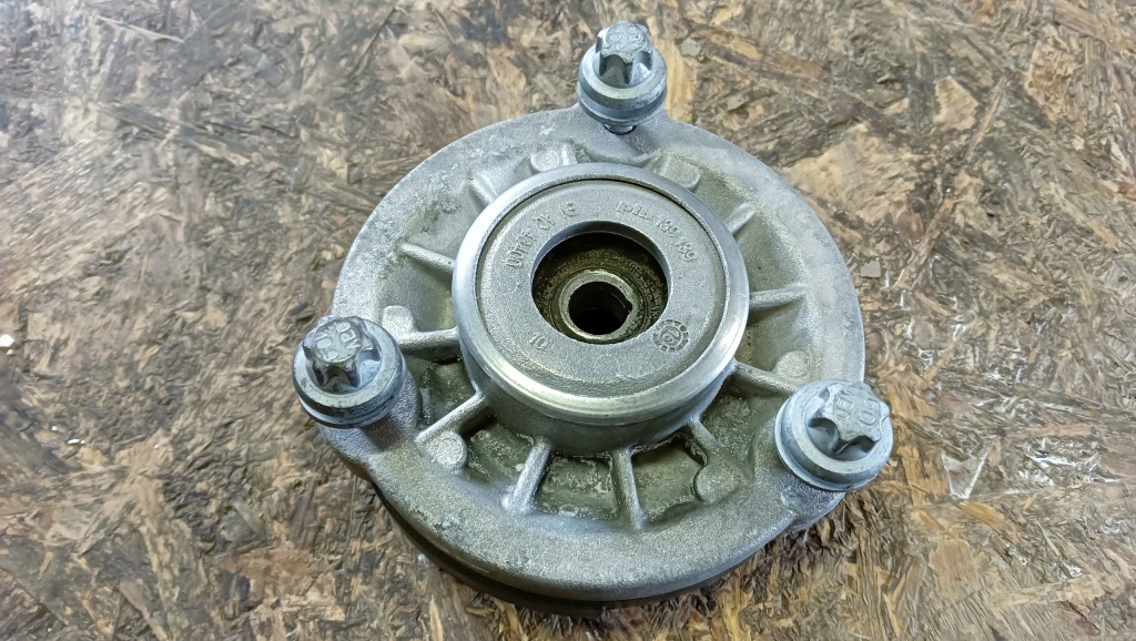 фото №1, Bmw 5 f10 подушка амортизатора 6863295