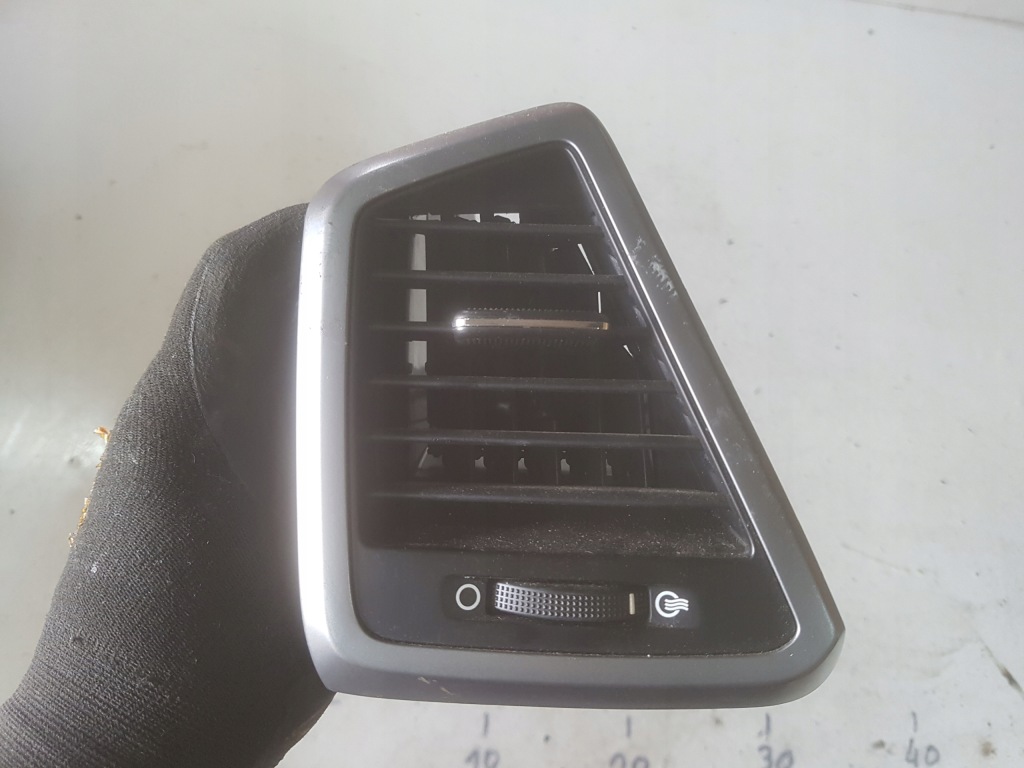 фото №1, Hyundai tucson iii 3 15-18r решётка обдув левая