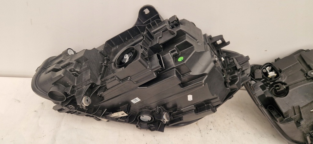 фото №10, Bmw 1 f40 shadow black line full led комплектная лампа передняя левая правая