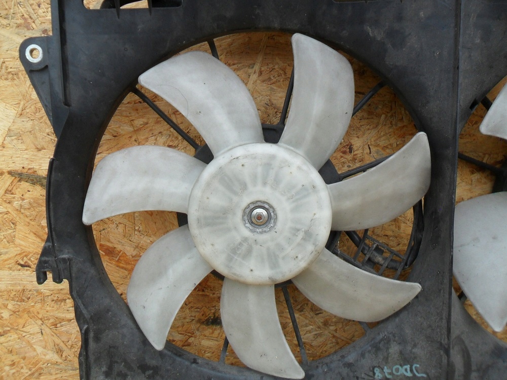 фото №8, Toyota corolla e12 2007- вентилятор