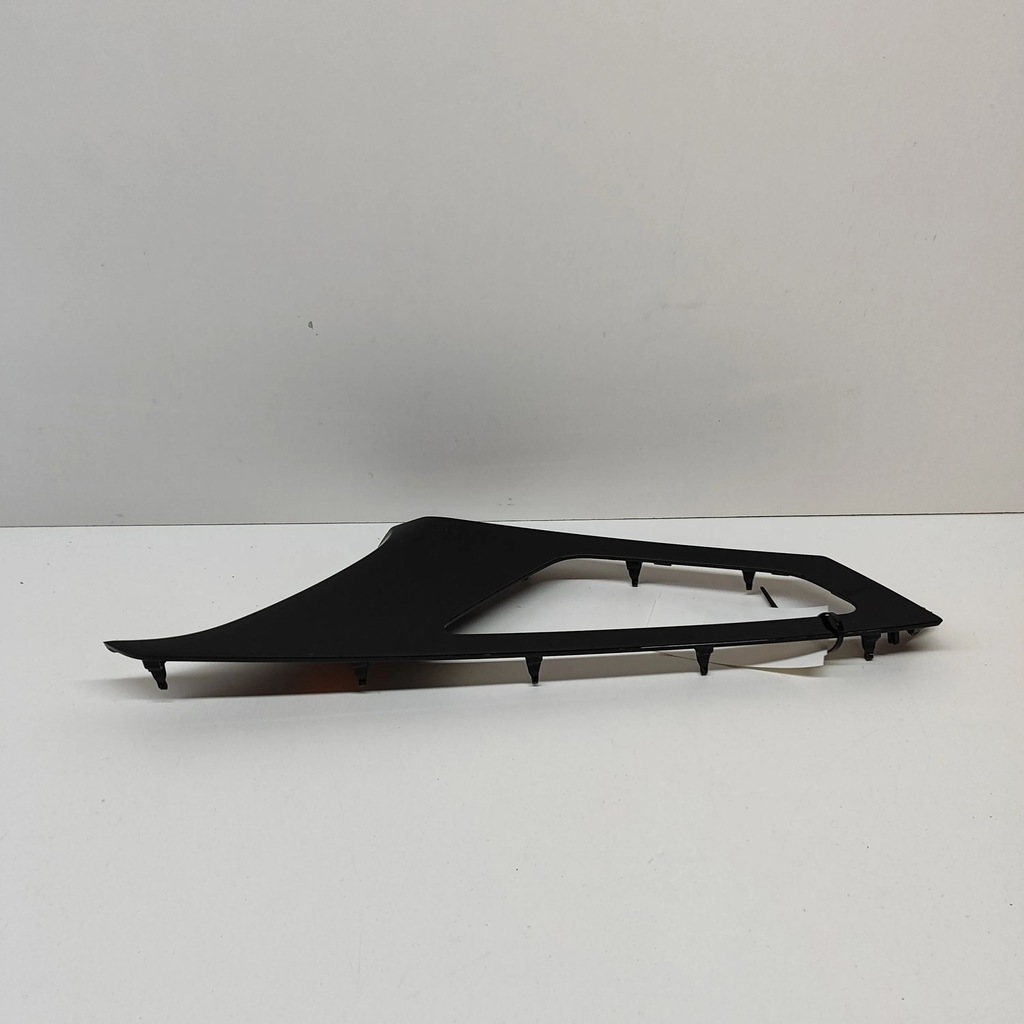 фото №5, Audi q4 sportback e-tron 2022 левая сторона обшивки / обшивка дверь передних