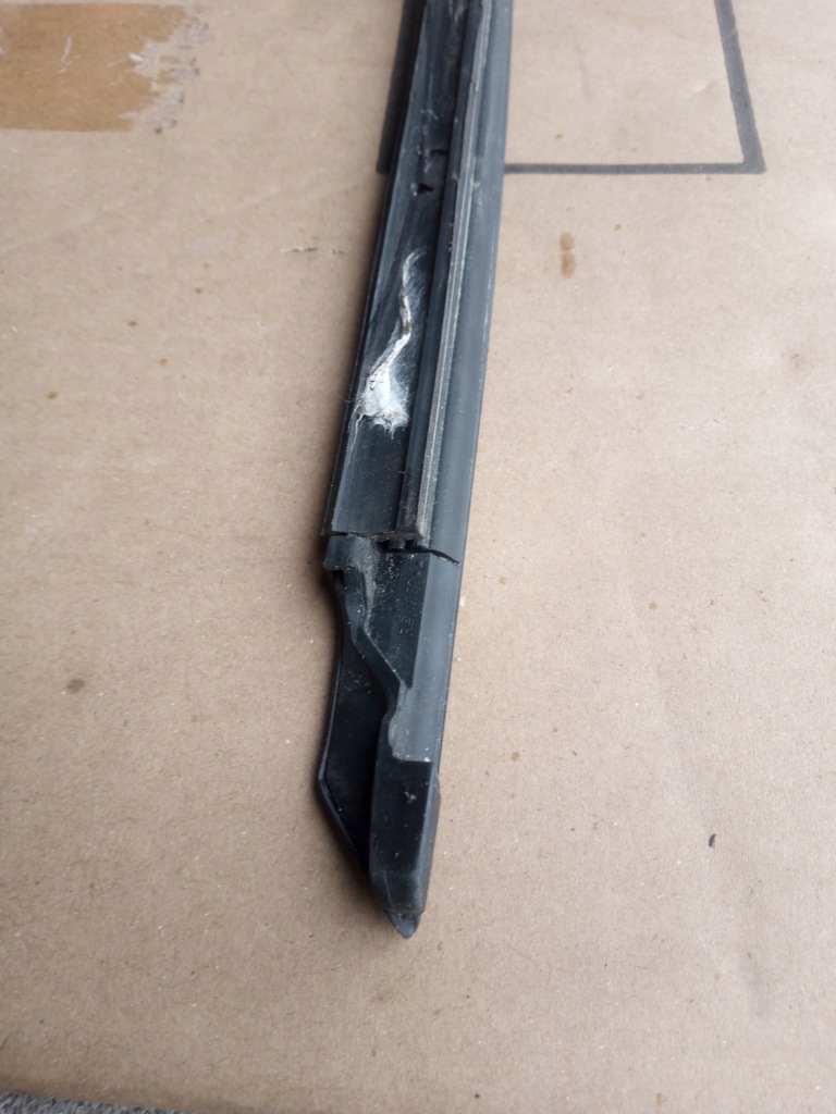 фото №11, Audi a5 sportback молдинг дверь правый перед black piano!!! 8t8853284l 18-27