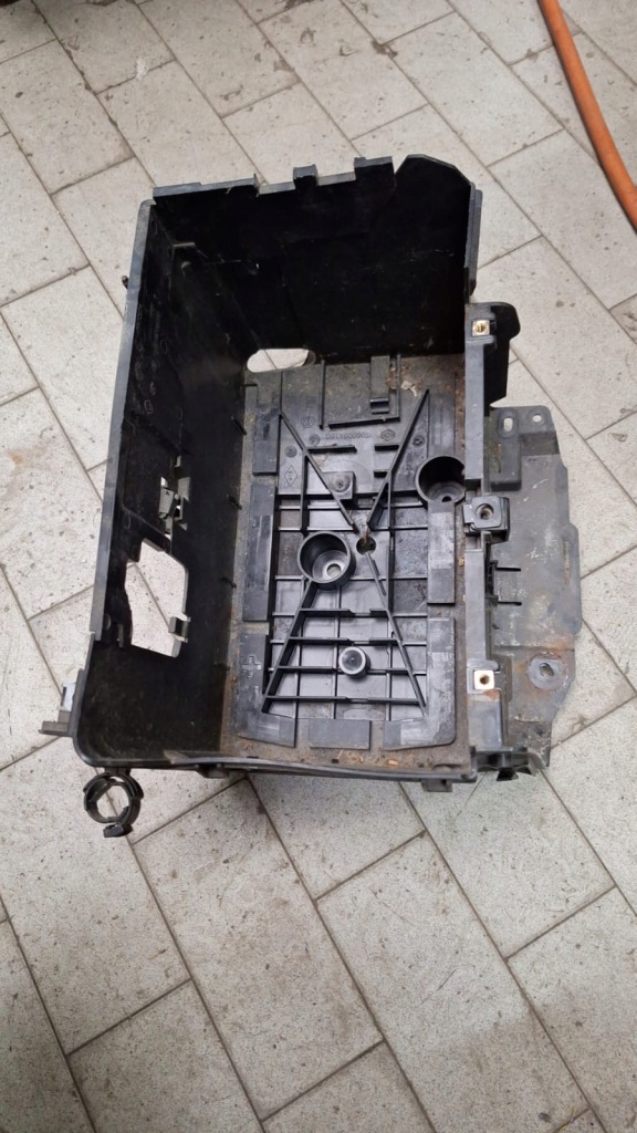 фото №1, Основание корпус аккумулятор renault scenic iii 244310005r