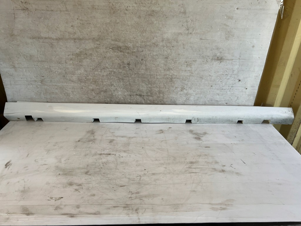 фото №1, Молдинг порог правая lancia thema ii 11- pwd 1lg56trmab