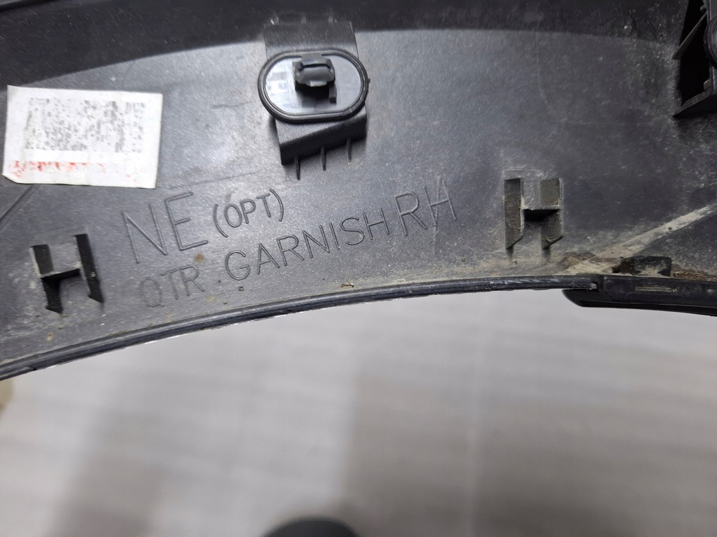 фото №10, Hyundai ioniq 5 молдинг накладка крила права задня 87742-g1100