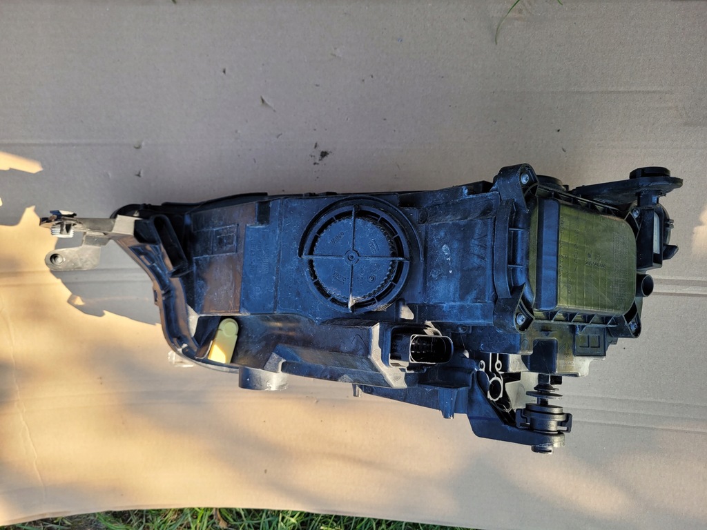 фото №2, Лампа t-roc led 2ga941036h права оригінал комплектна