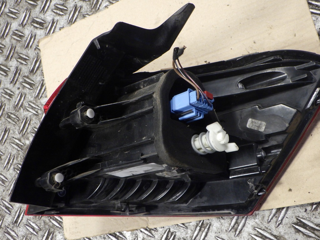 фото №4, Лампа левая задняя задняя vw t-roc