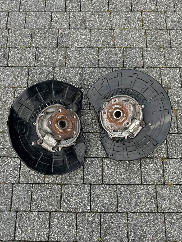 фото №1, Поворотный кулак задняя porsche panamera 971