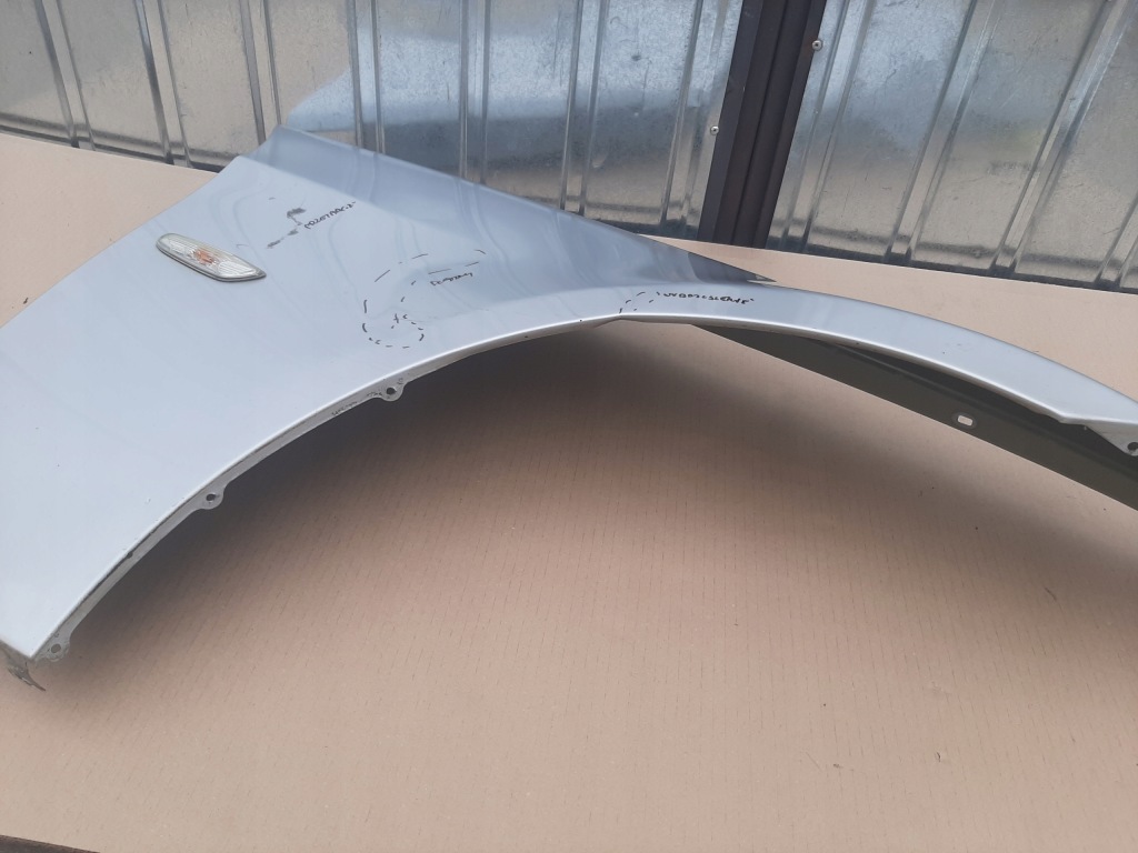 Крыло  правый  перед bmw 3 e90 e91 рестайлинг  titansilber 354 lata 2008-2012 Оригинал