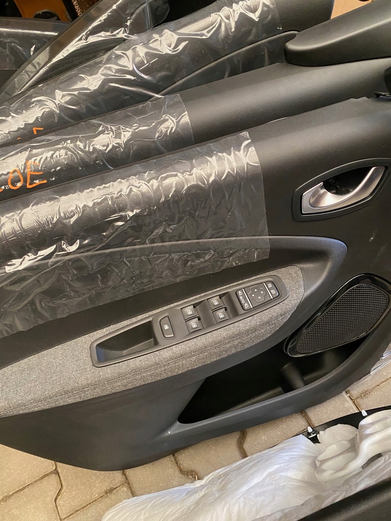 фото №13, Renault zoe ii сиденья заднее сиденье сиденья салон