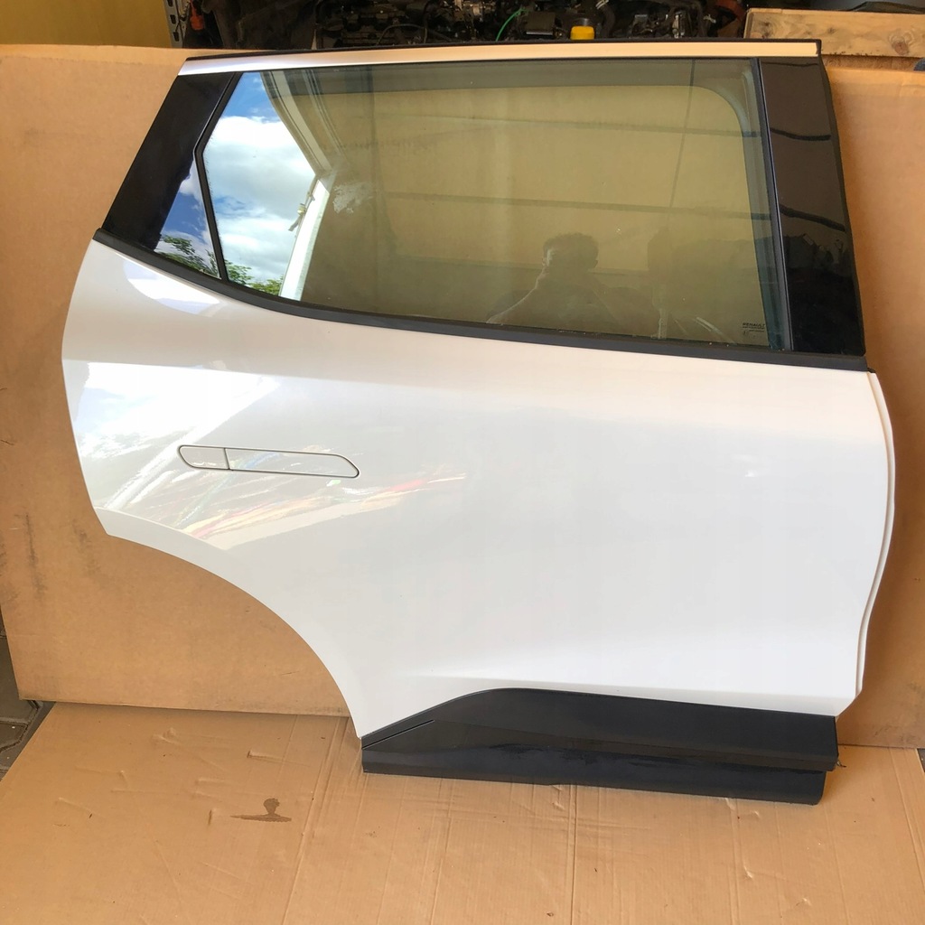 фото №1, Renault scenic v e-tech 2024 ev дверь задние задняя правое стекло молдинг ручка