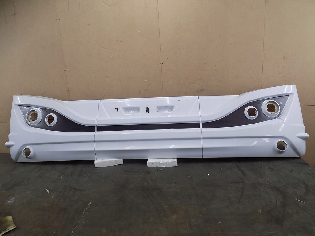 фото №1, Kamper laika caravans spa бампер задній задня mileo knaus hobby rapido 0rg.