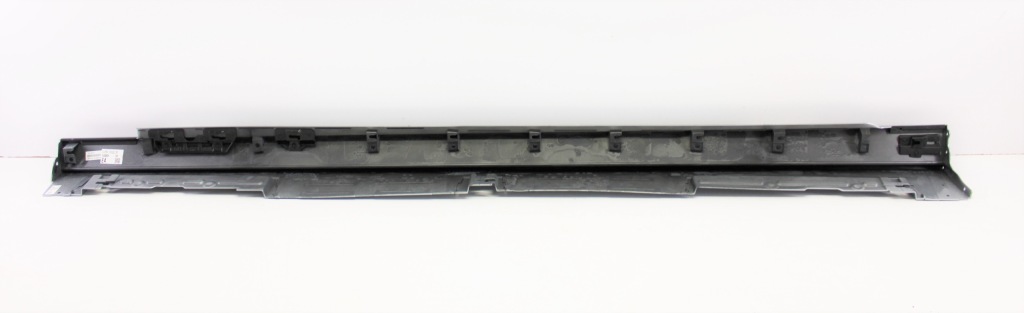 Mazda 3 gt sport правий поріг молдинг поріг оригінал Оригінал