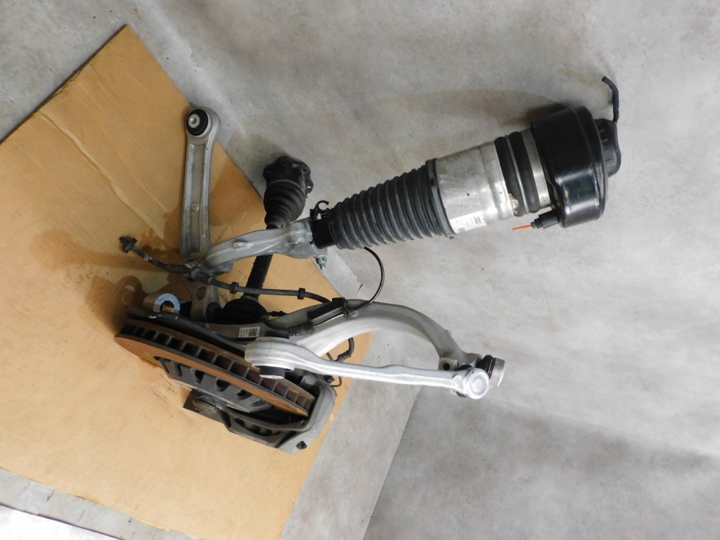 Audi q7 4m поворотний кулак ліва важелі амортизатор ступиця супорт привідний вал komplt Київ