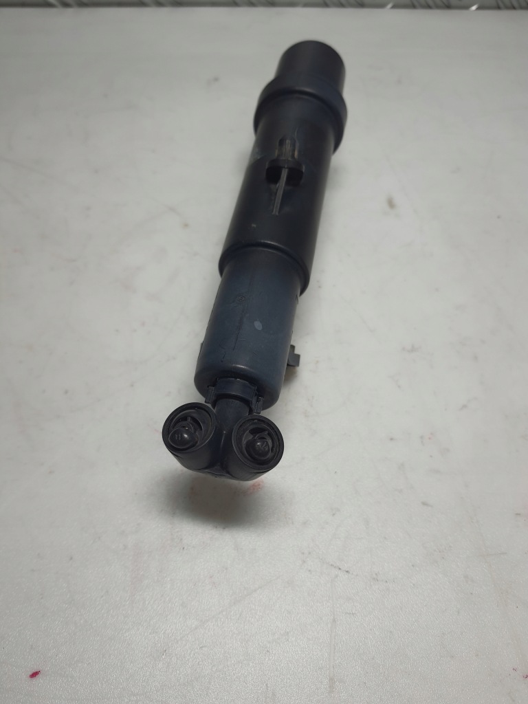 Купити Омивач лампи ксенон лівий перед mercedes w209 clk