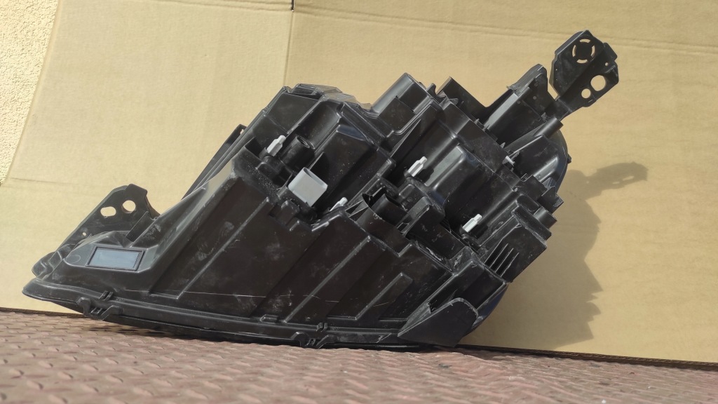 фото №10, Peugeot 5008 3008 lift full led ładna europa лампа правая