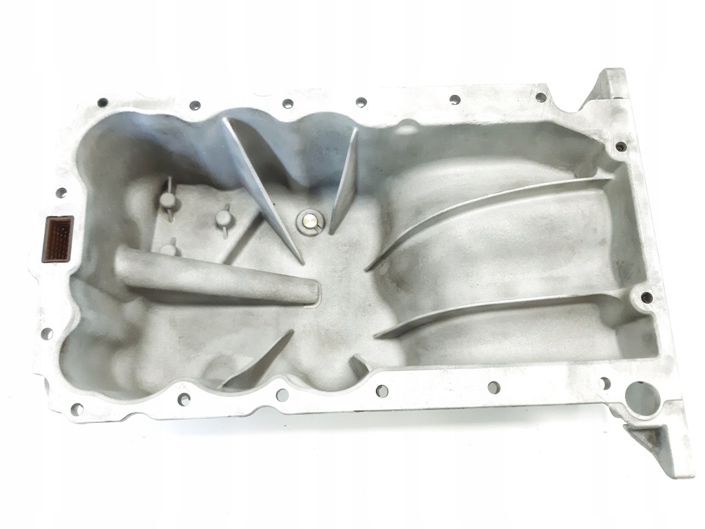 Поддон масляная opel zafira c 1.4 turbo 55562729 с Разборки