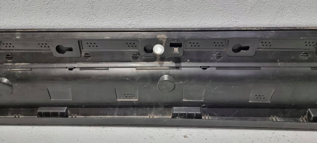 фото №10, Молдинг дверь правый перед volvo xc40 17-