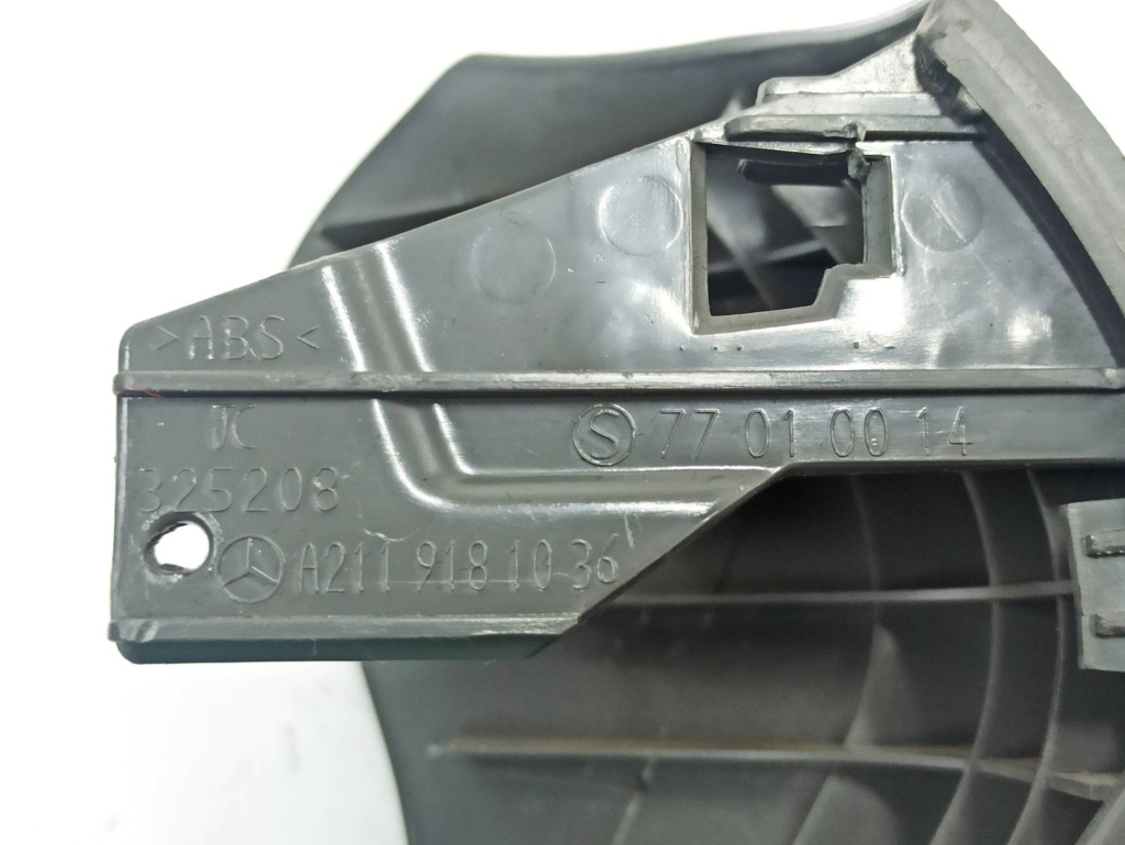 фото №14, Mercedes-benz cls c219 2005 перед сторона правая сиденья, сиденье