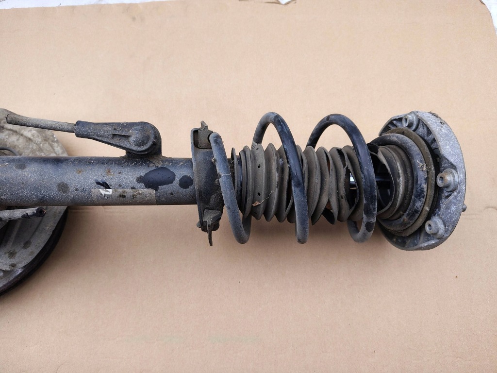 фото №1, Mcperson левый перед bmw seria 2 ii f45 active tourer 2.0 d 218 d