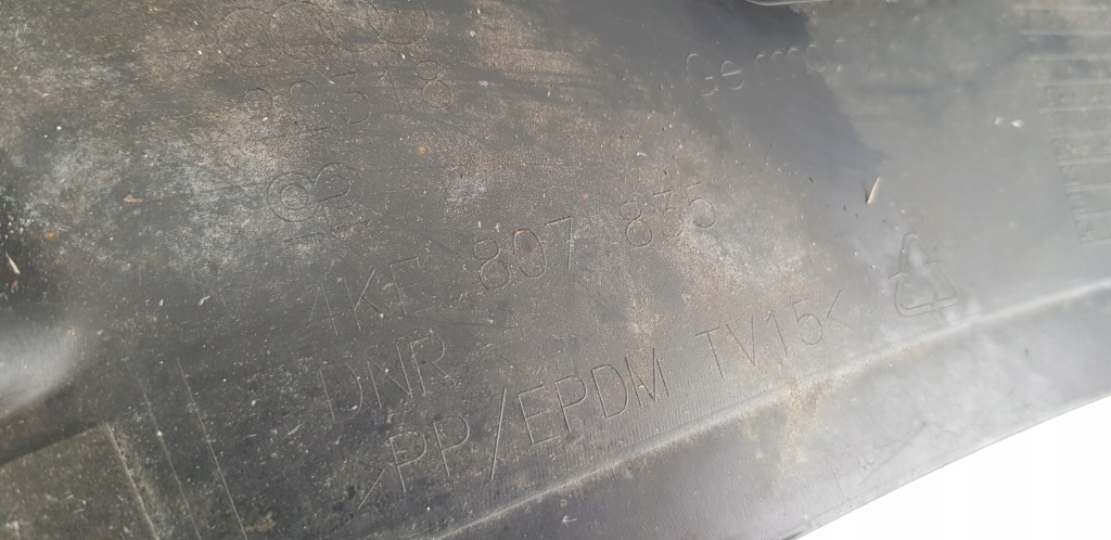 Audi e-tron спойлер dół накладка бампера задняя 4ke807835 Киев