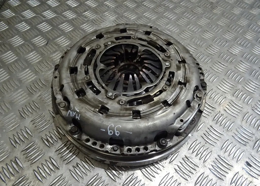 фото №1, Mazda cx-5 ii 2.2 дизель механічна коробка передач awd зчеплення колесо двомасовий