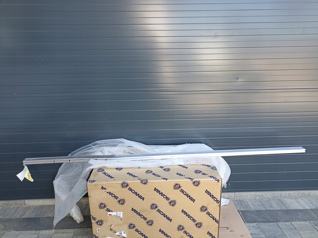 фото №1, Кронштейн межосевая scania r s 2610852 новый oryg