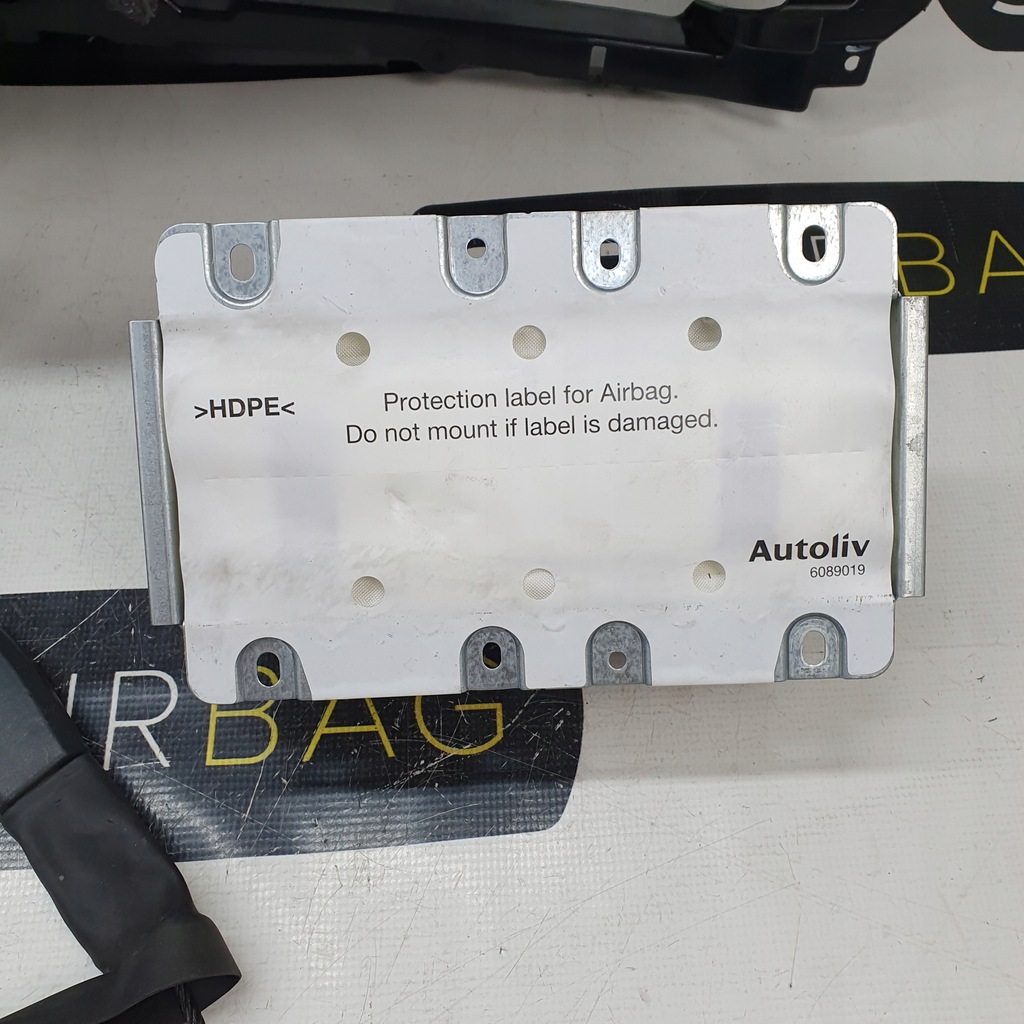 фото №7, Xc60 i 1 приборная панель консоль подушки безопасности ремни подушка безопасности