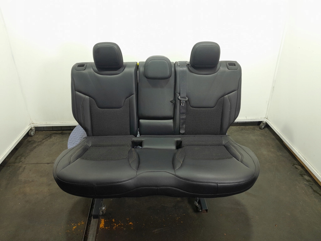 фото №1, Jeep compass ii 17- сиденье заднее сиденье задняя спинка сиденье полукожа