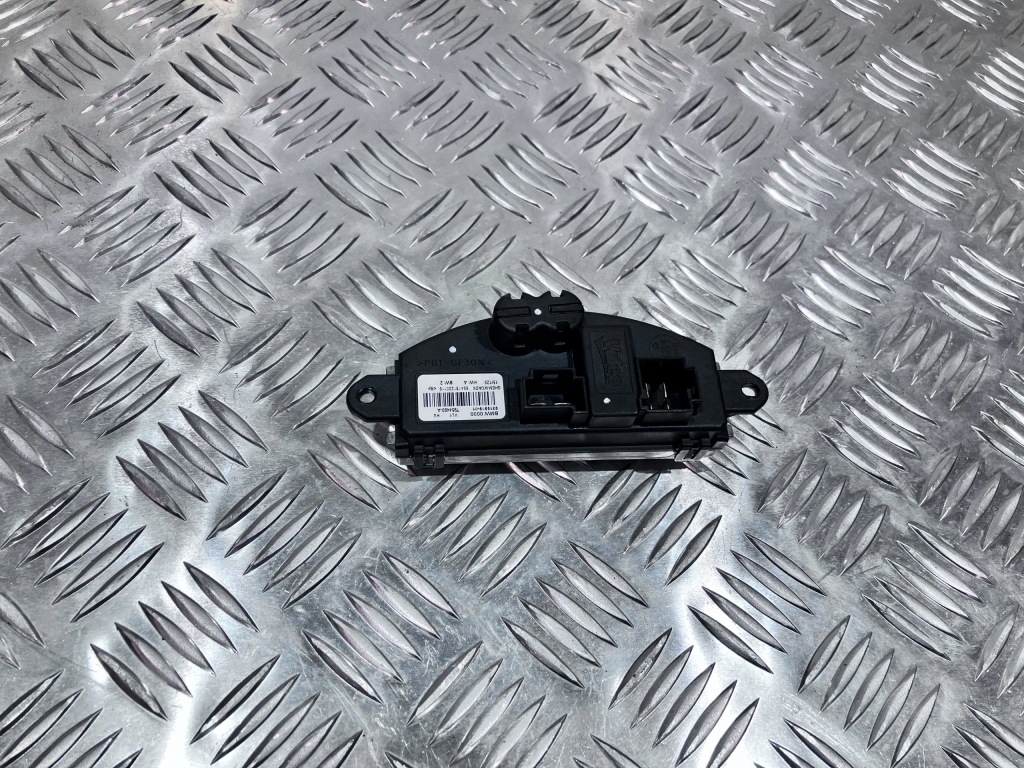 фото №1, Резистор вентилятор резистор bmw 4 f32 2.0 d