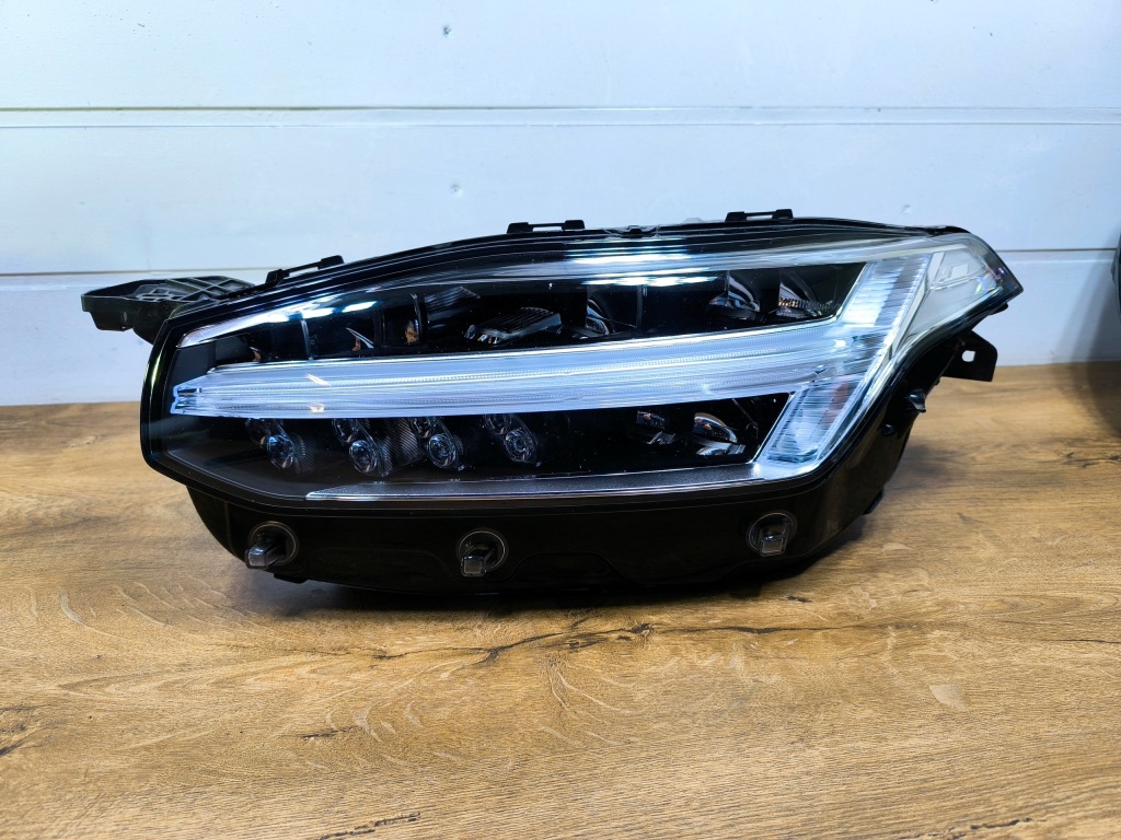 фото №1, Volvo xc90 ii лампа передня ліва full led 31655709