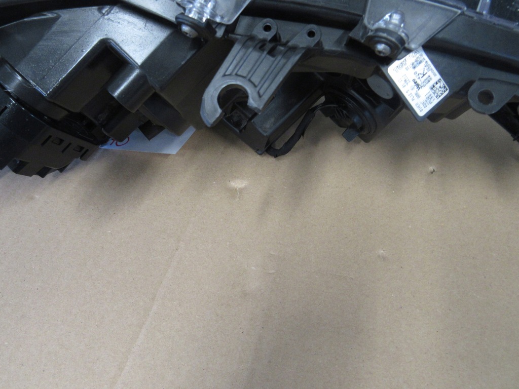 фото №8, Toyota corolla e21 2018-2023 лампа левая перед