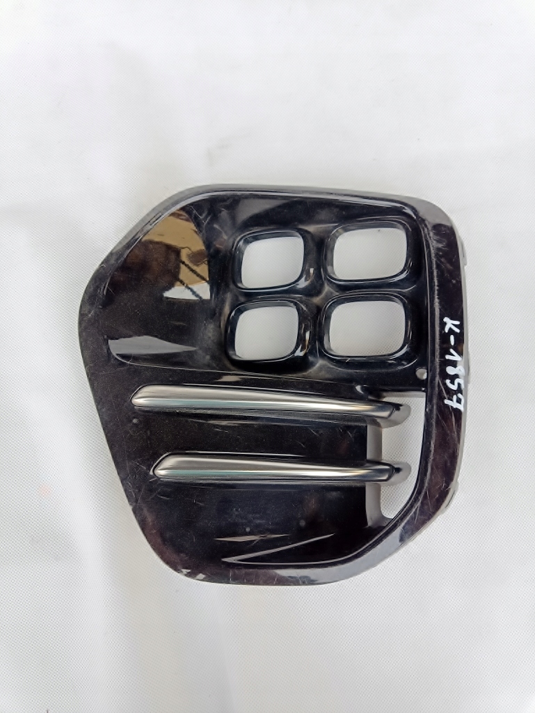 фото №1, Заглушка решётка радиатора противотуманной фары kia sportage iv 4 lift