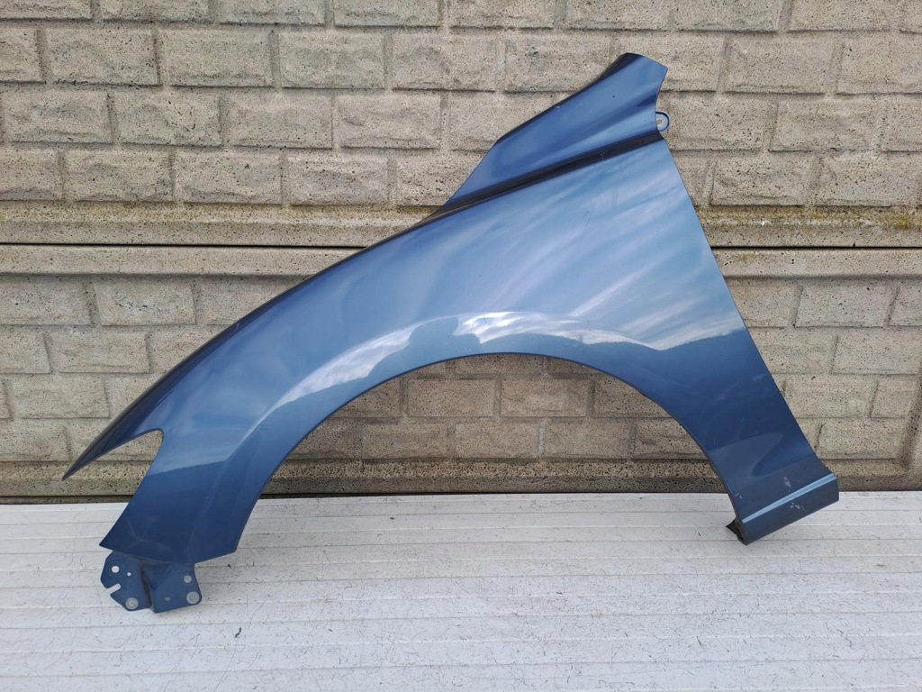 Купити Mazda 6 2013-2022 крило ліве передній