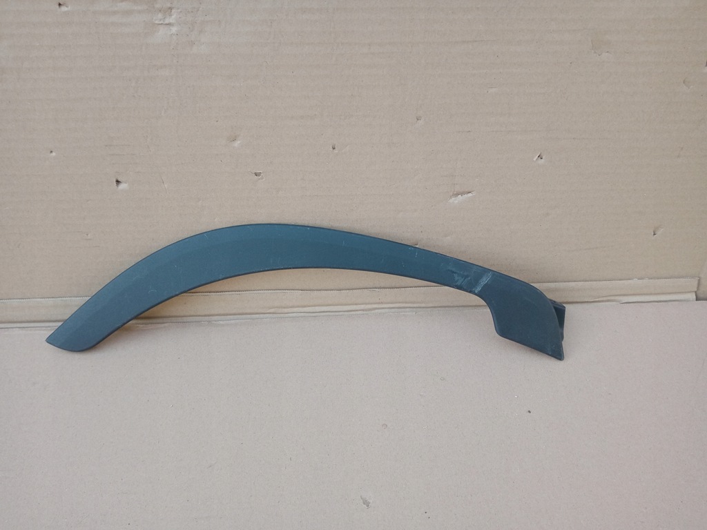 фото №2, Toyota corolla cross правая молдинг дверь задняя