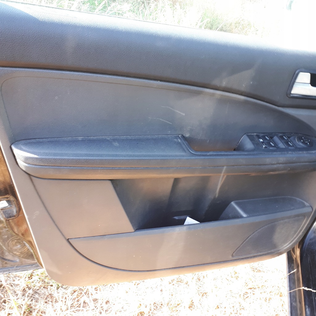 фото №5, Ford c-max i 2006r обшивка обшивки двері комплект