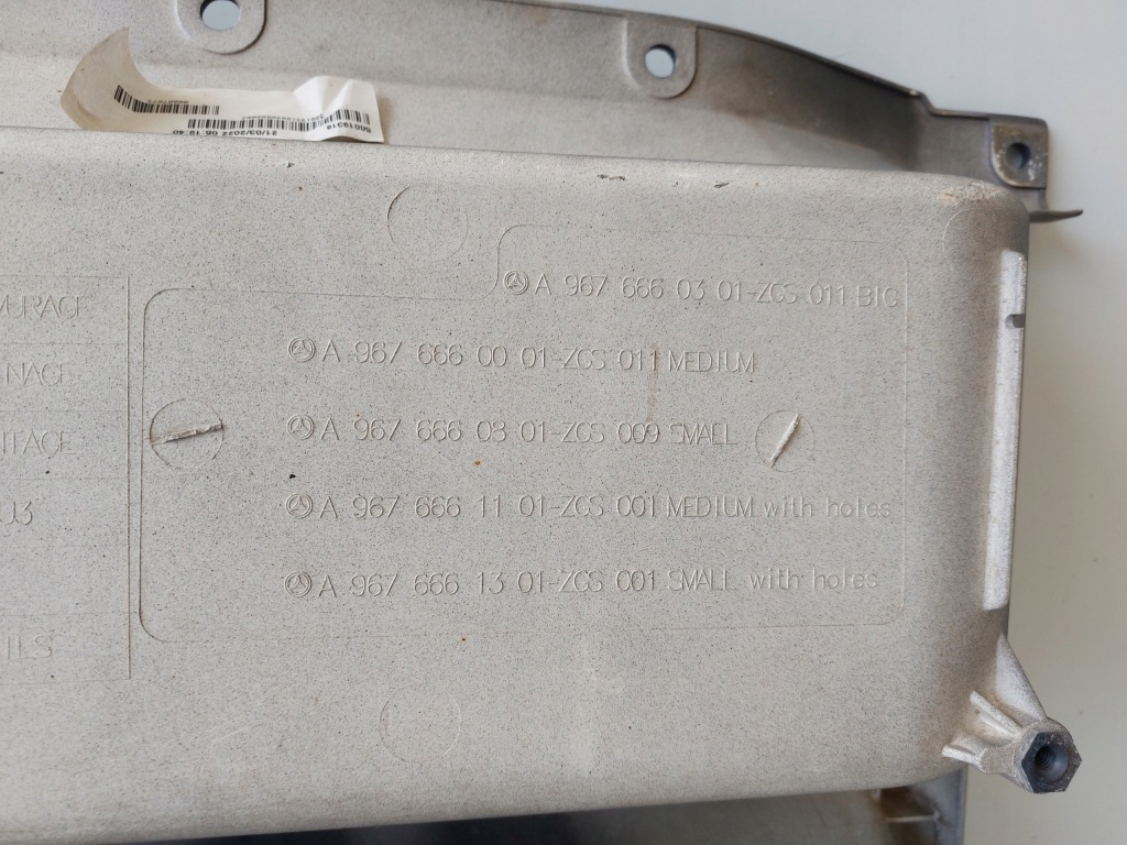 фото №4, Mercedes atego подножка левый 9676660301 оригинал