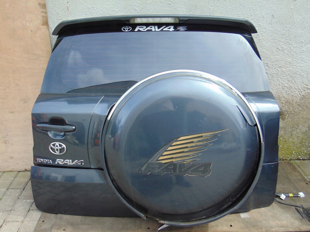 фото №1, Крышка багажника багажника toyota rav4 iii 06r- eu