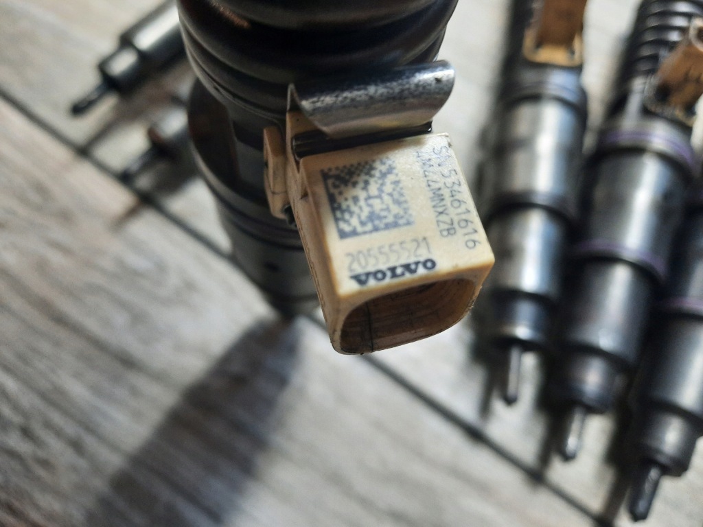 Насос-форсунка renault premium dxi 11 440 Доставка