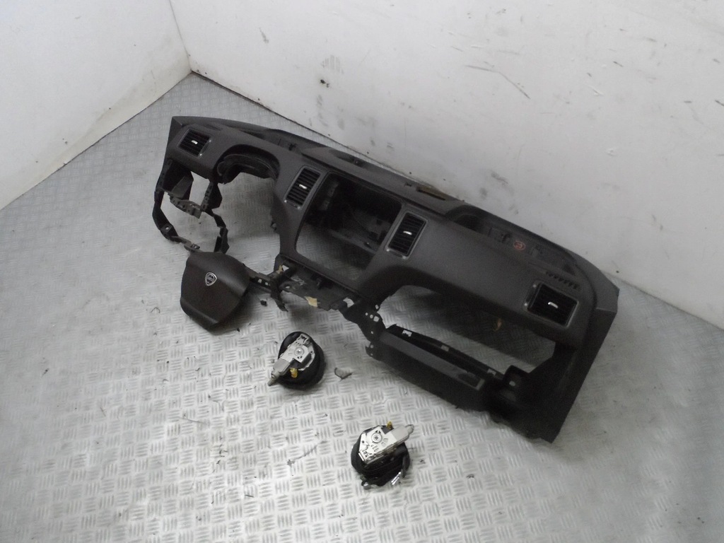 фото №5, Приборная панель консоль подушка безопасности ремни lancia musa europa комплект