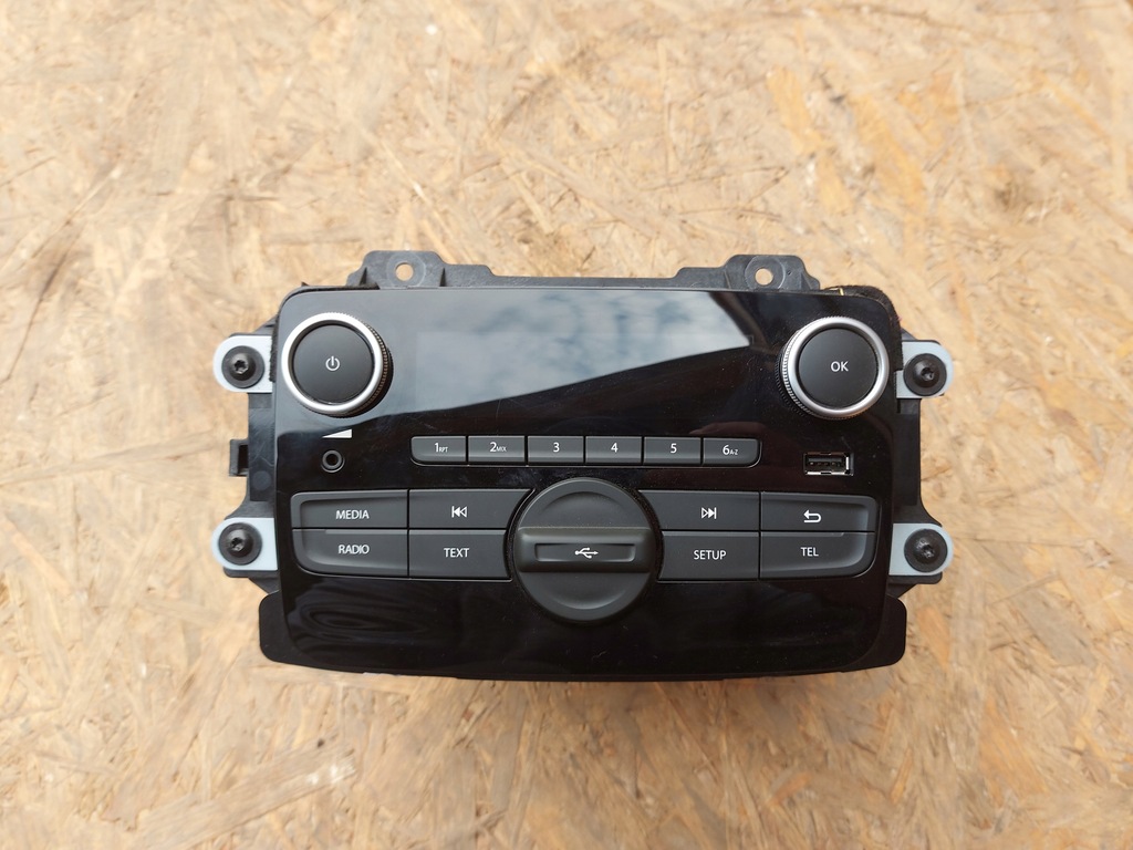 фото №1, Renault captur радио cd usb 281154885r