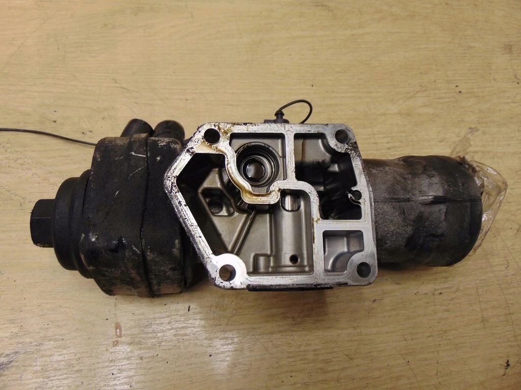 фото №7, Радиатор масла основание фильтра skoda roomster 1.9