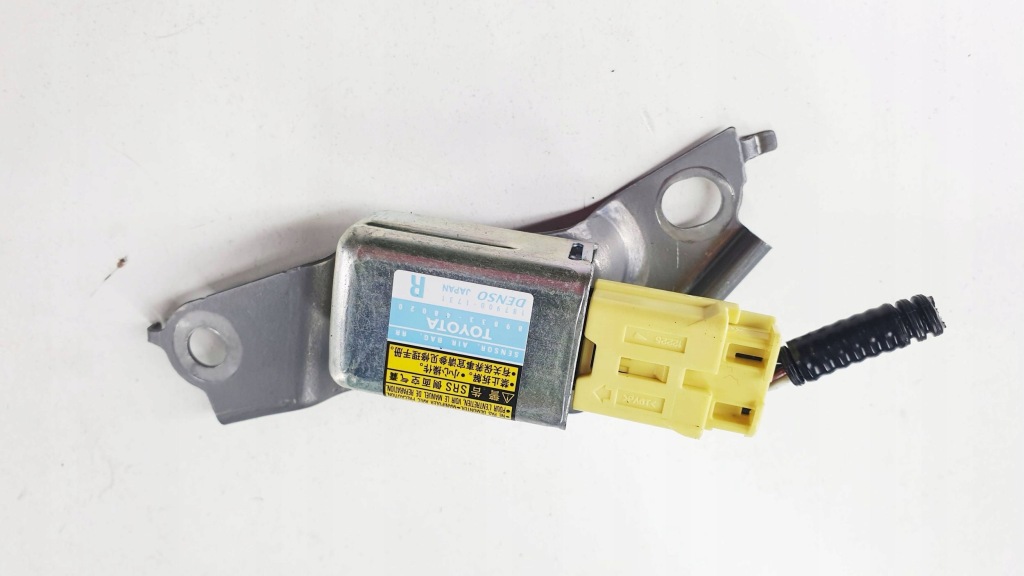 Купить Lexus rx 2 08r рестайлинг  датчик удара подушка безопасности