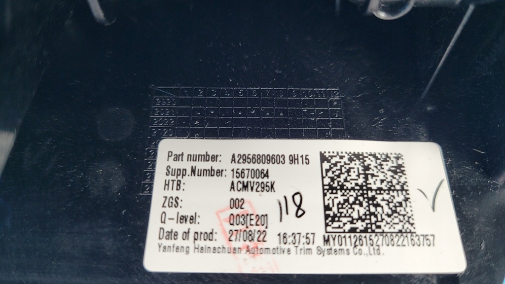 фото №14, Mercedes eqe 350+ 23r подлокотник a2956809603