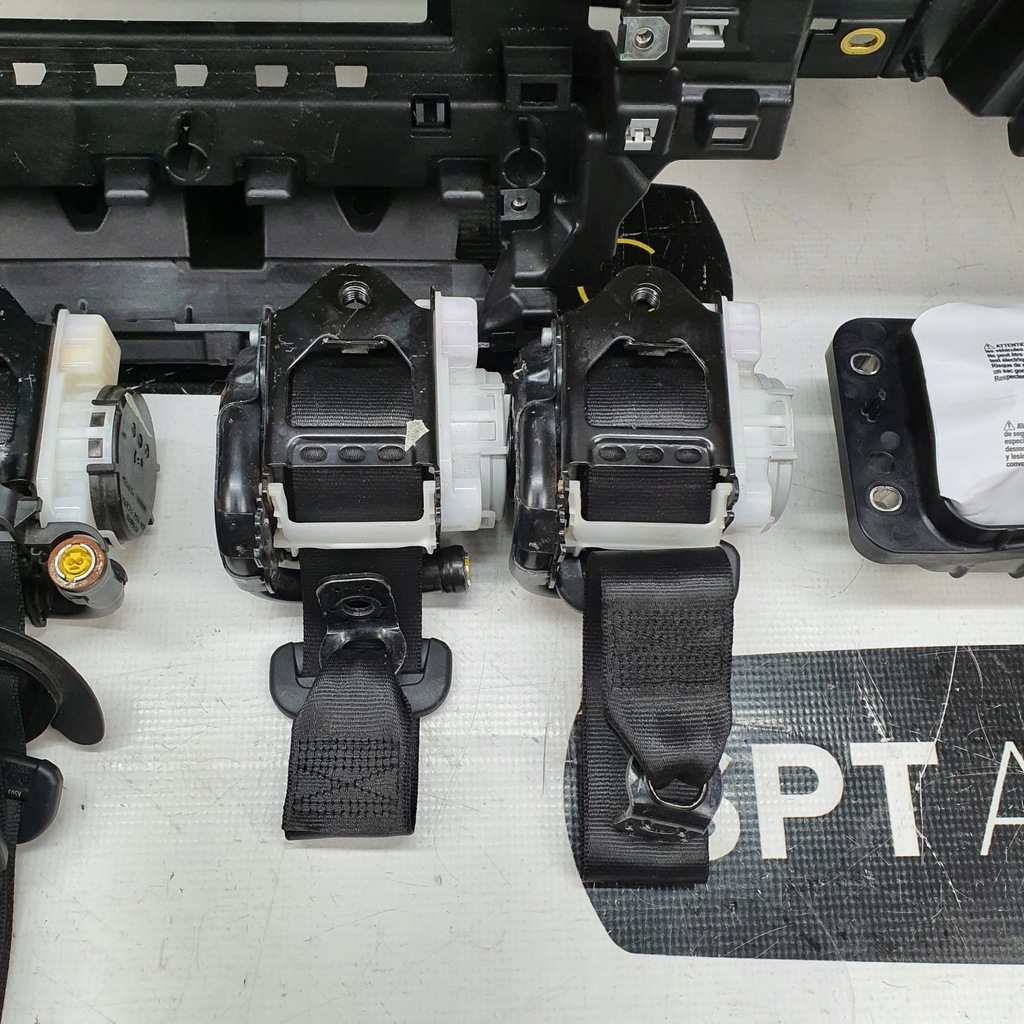 фото №13, Macan панель приладів консоль подушки безпеки ремені подушка безпеки