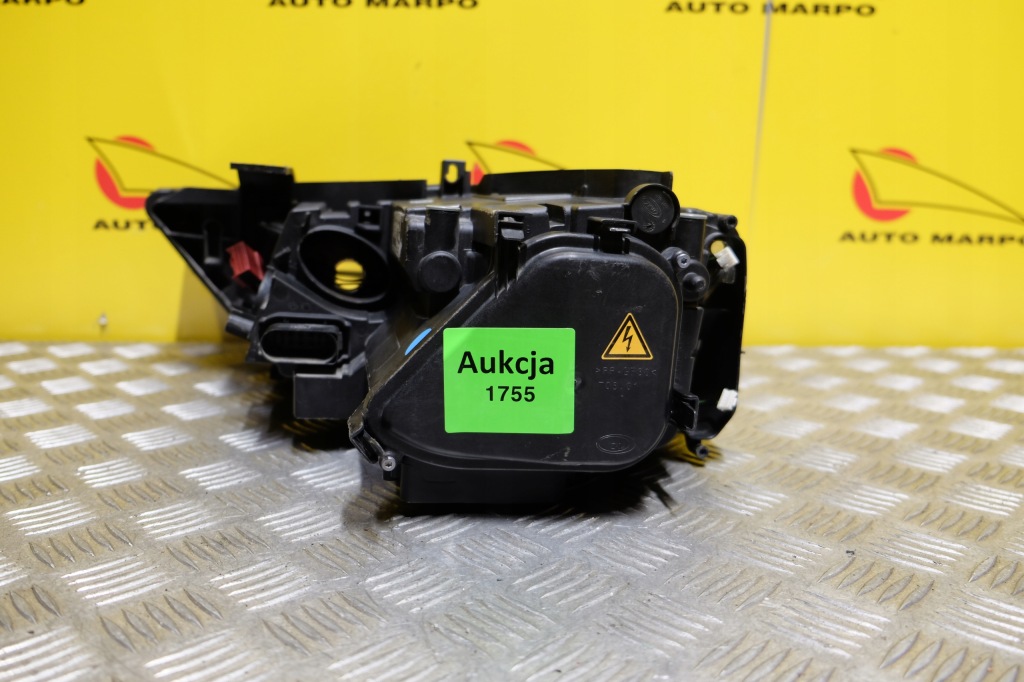 Audi q3 2011-2015 фара фара ксенон led правий америка Доставка